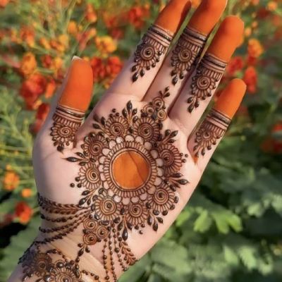 Front Hand Mehndi