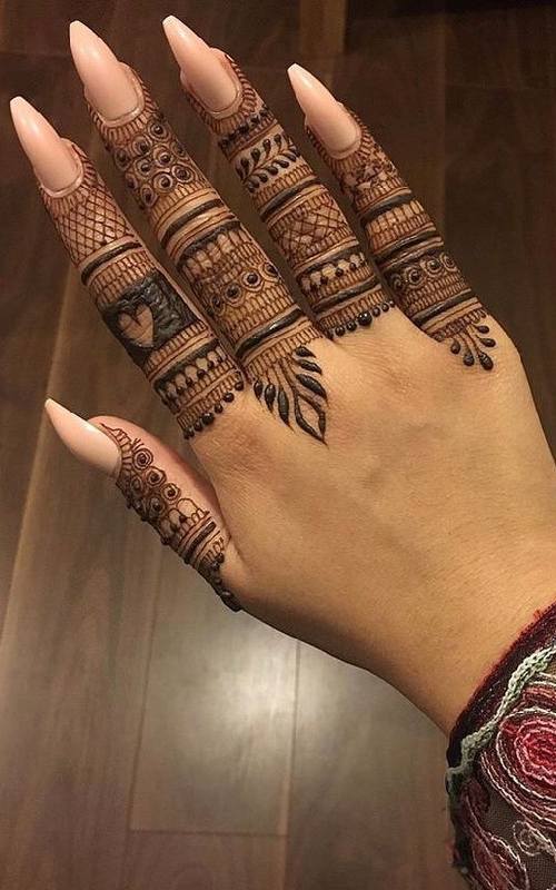 Finger Mehndi Design