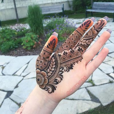 palm mehndi design