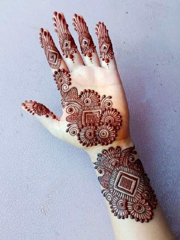 Pakistani Mehndi design