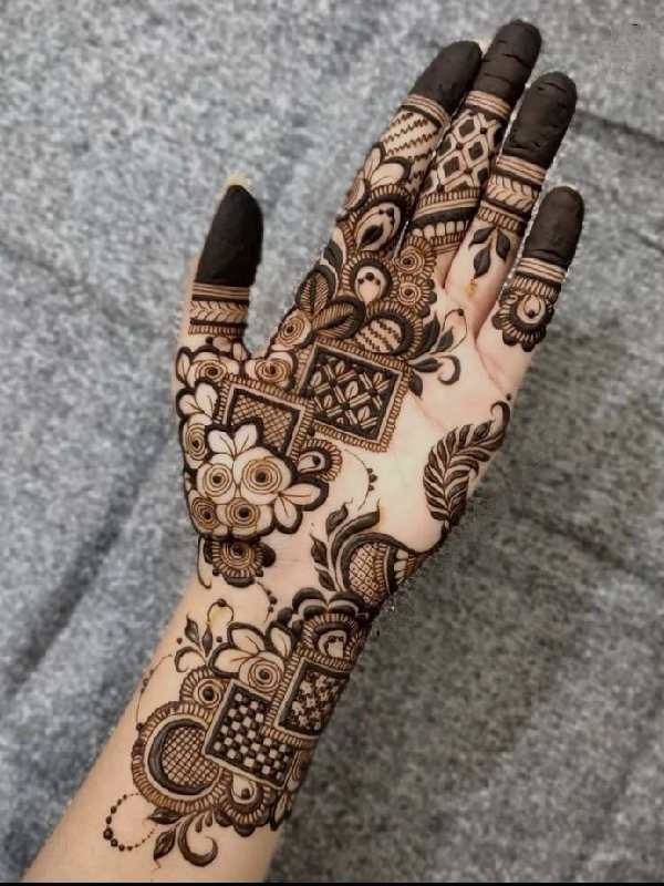 Pakistani Mehndi design