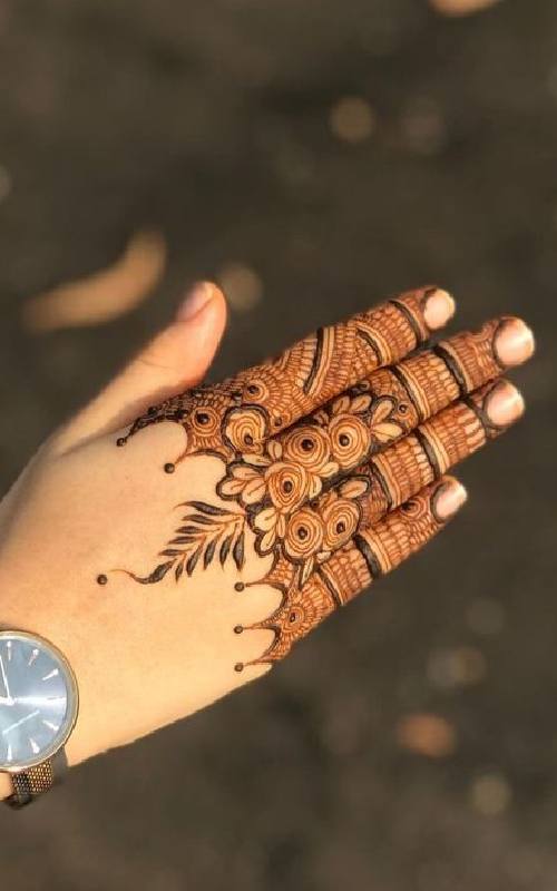 Finger Mehndi